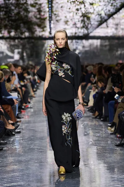 Look 35